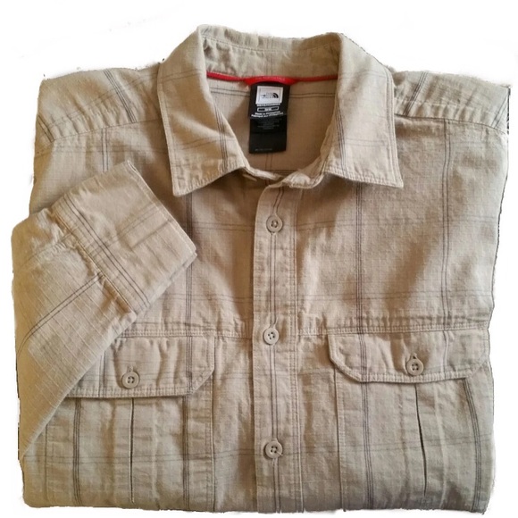 N0rTh FaCe plAiD tAn bEiGe buTt0n d0wN t0p - Picture 2 of 9